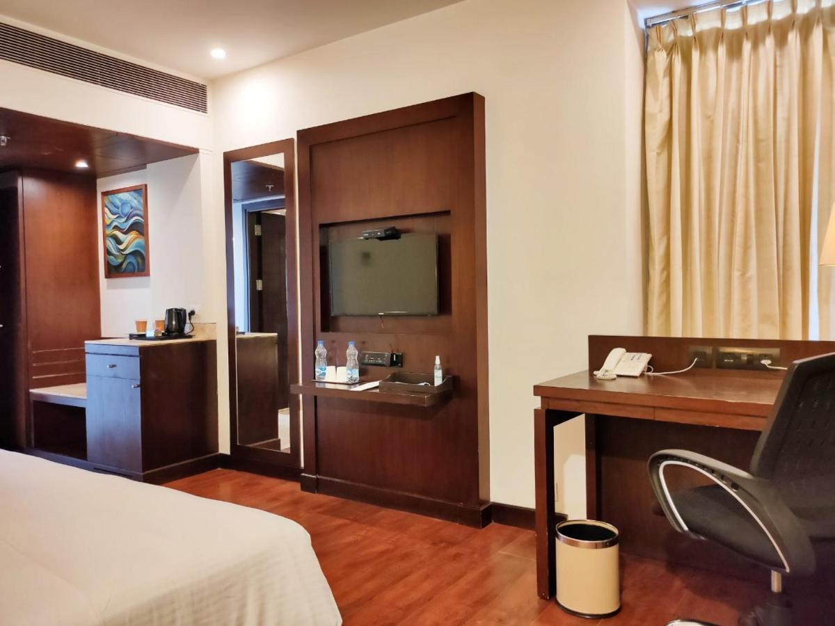 Country Inn & Suites By Radisson, Bhiwadi Dış mekan fotoğraf